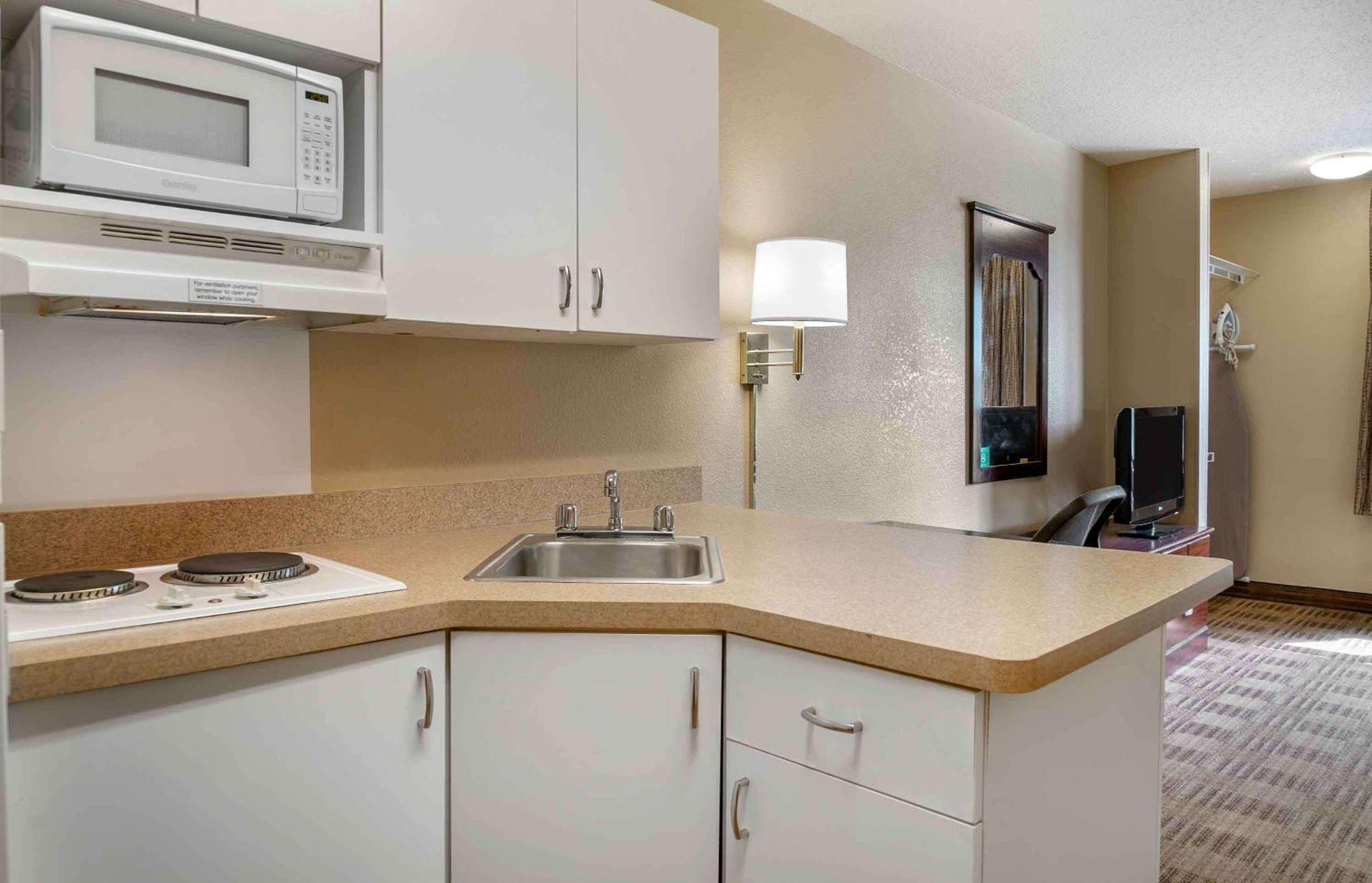Extended Stay America Select Suites - Detroit - Sterling Heights Buitenkant foto